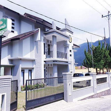 Villa Batumarta Tawangmangu Esterno foto